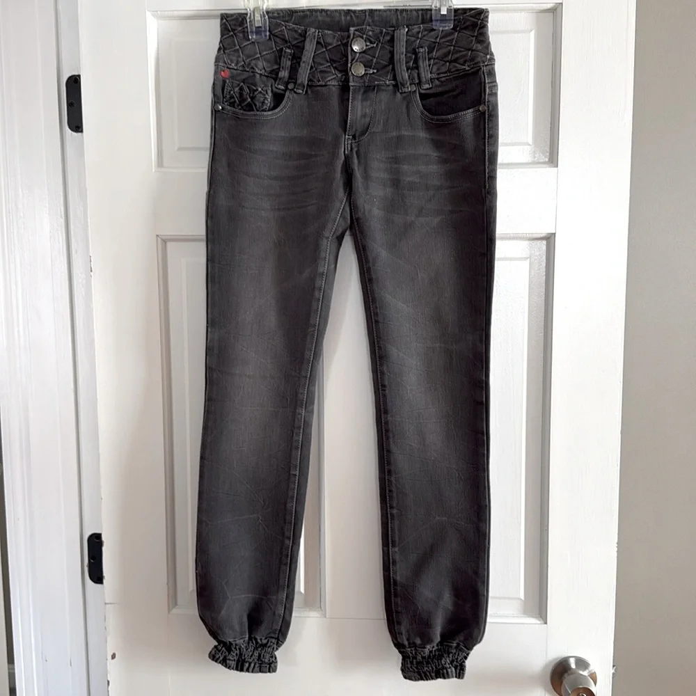 NWOT LOVE L.A. jogger jeans
